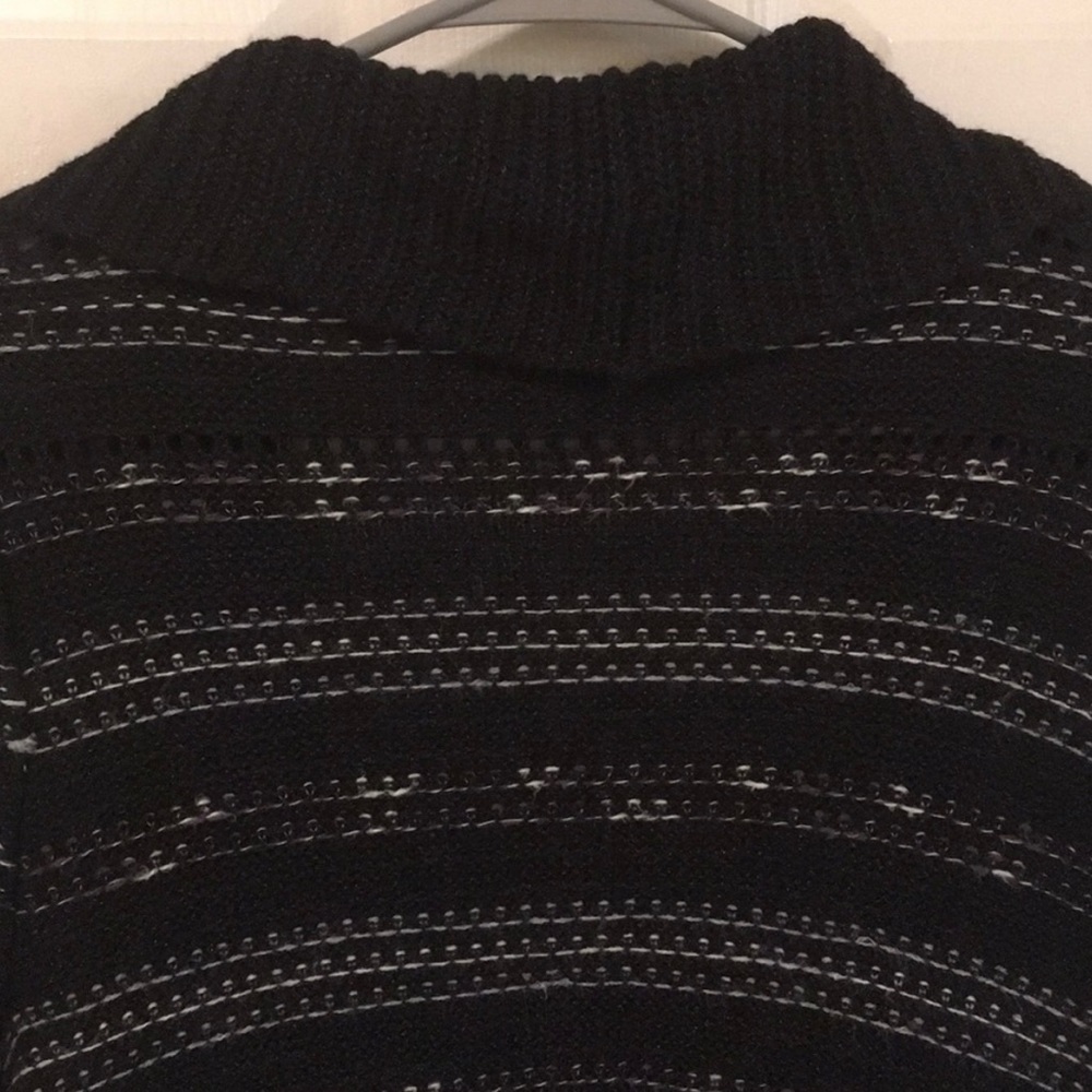 WHBM Sweater Cardigan with Ruffles…Size: Small - Picture 10 of 11